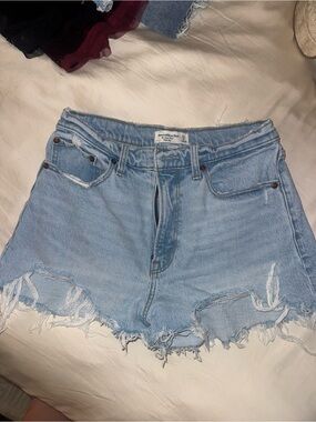 Abercrombie and Fitch the mom high rise